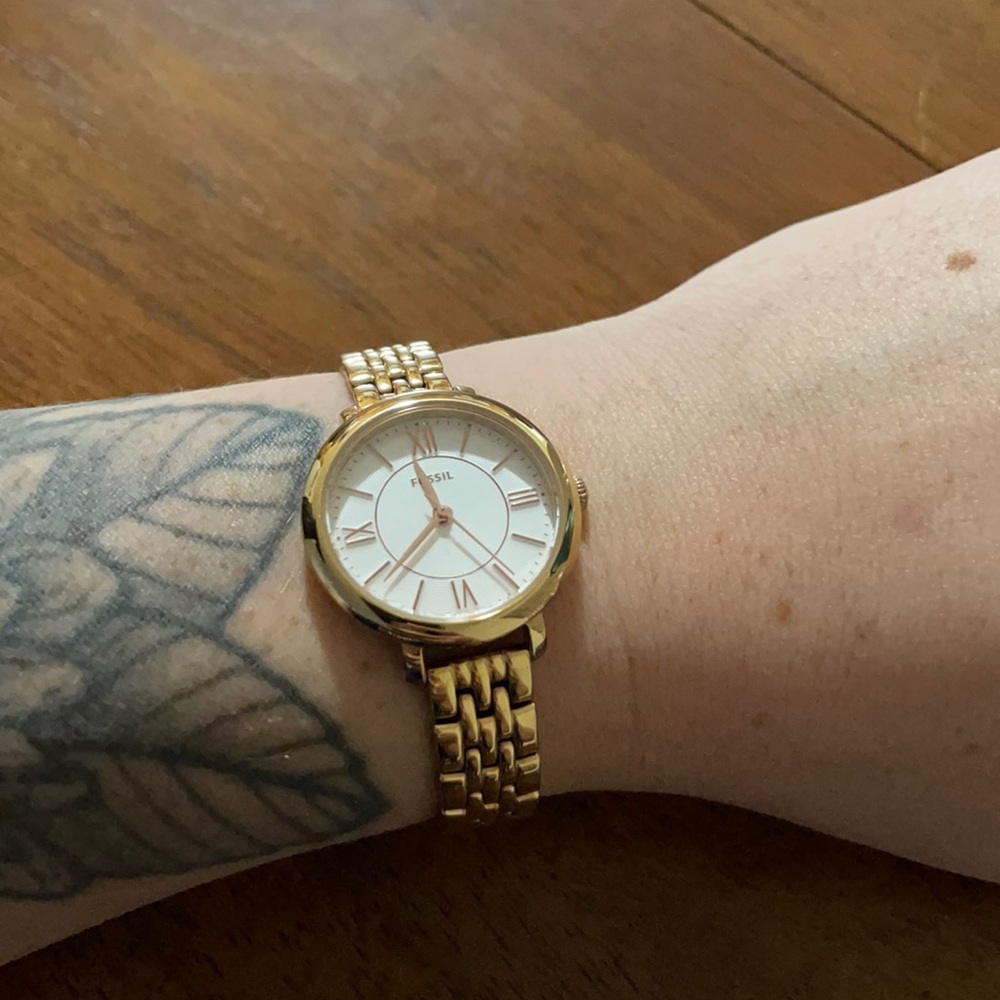 Gold mini fossil watch ⌚️